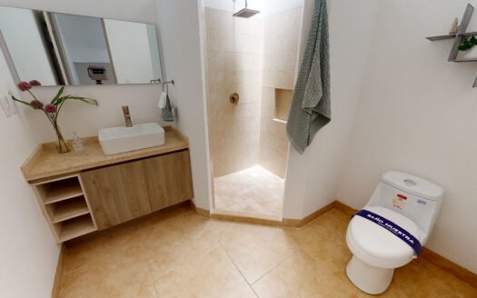 El Refugio – Torre de Piedra Bugambilias – Casa Caliza