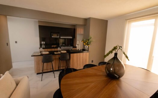 Cosmopol – Recinto