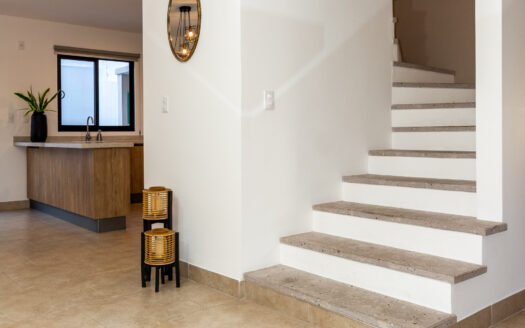 El Refugio- Torre de Piedra Jacarandas