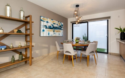 El Refugio- Torre de Piedra Jacarandas