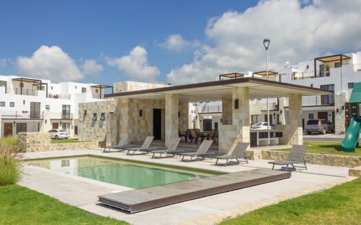 El Refugio – Torre de Piedra Bugambilias – Casa Caliza