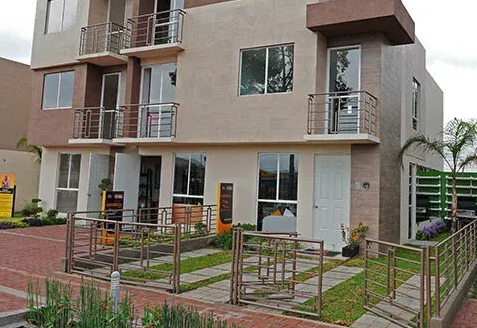 Residencial Iztac – Florencia